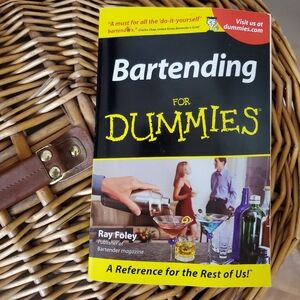 Bartending for Dummies Book - Yellow and Black Cover
